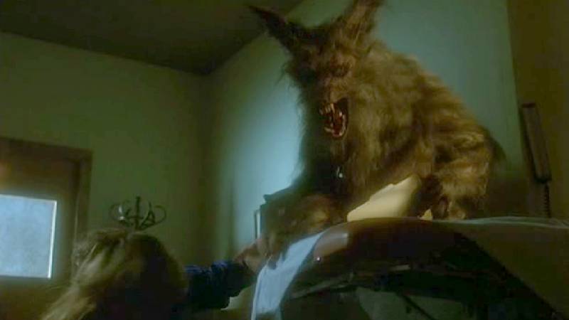 Bottins-awesome-werewolf-in-THE-HOWLING.jpg